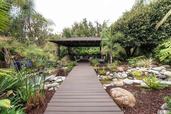 11012 gazebo