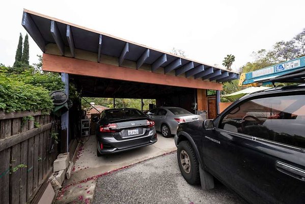 11012 carport