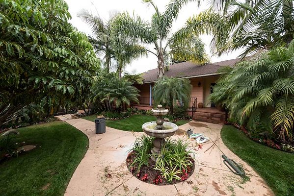 11012 fountain