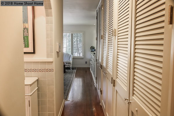 36master-suite-entrance