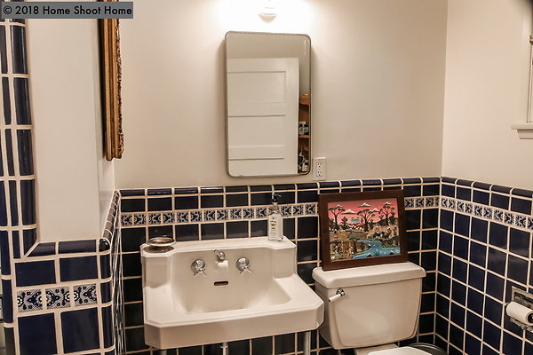 60guesthouse-bathroom