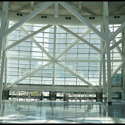 LA.Con.West.Hall.Lobby.83