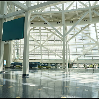 LA.Con.West.Hall.Lobby.78