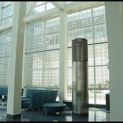 LA.Con.West.Hall.Lobby.75