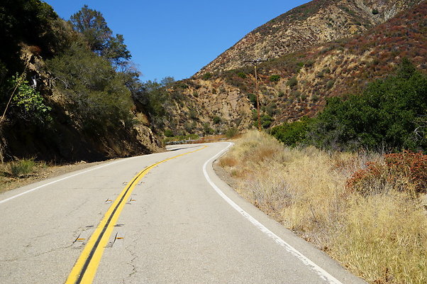 Lake.Hughes.Rd.165