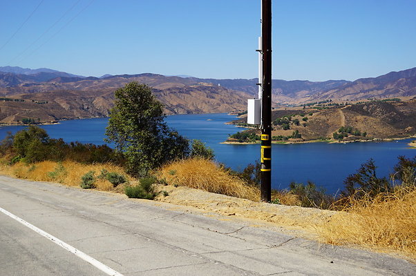 Lake.Hughes.Rd.319