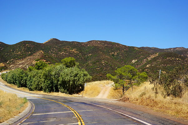 Lake.Hughes.Rd.116