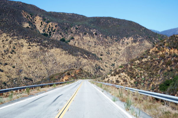 Lake.Hughes.Rd.148