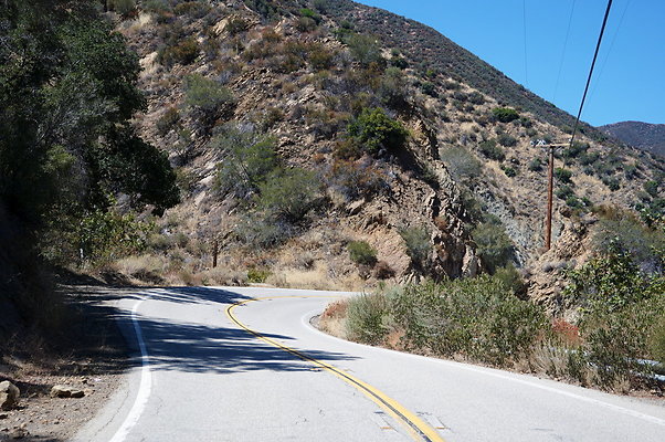 Lake.Hughes.Rd.167