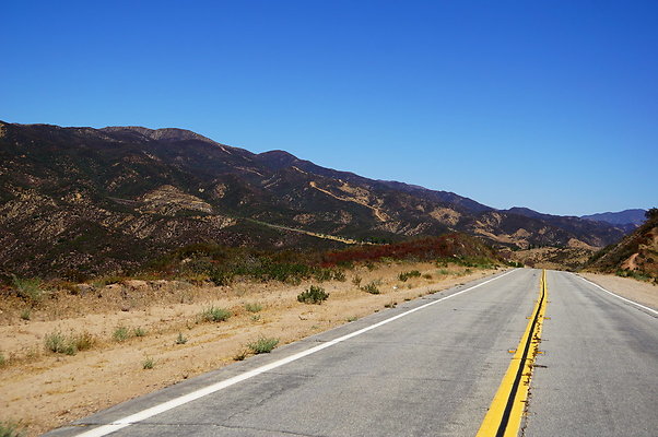 Lake.Hughes.Rd.102