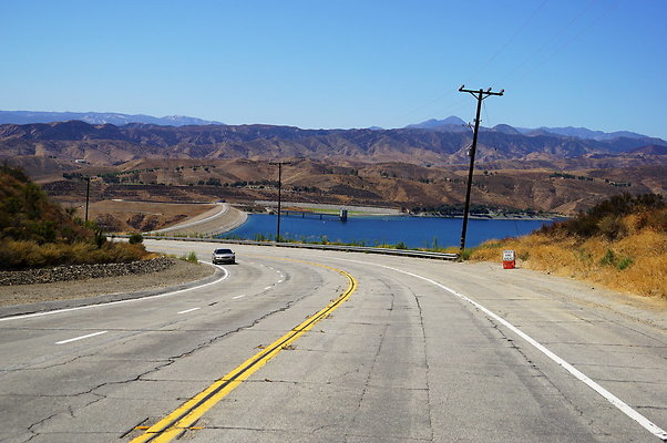 Lake.Hughes.Rd.321