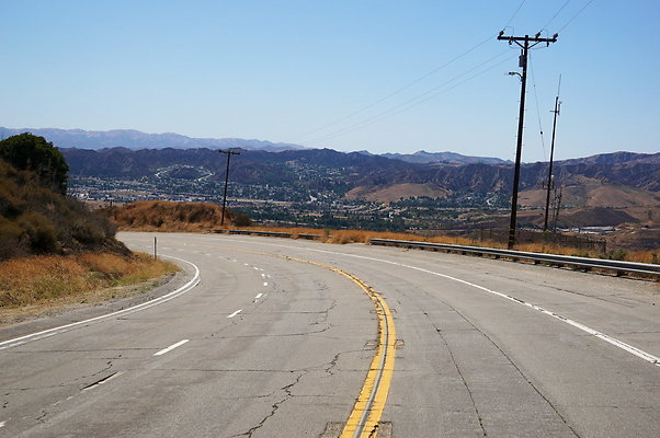 Lake.Hughes.Rd.326
