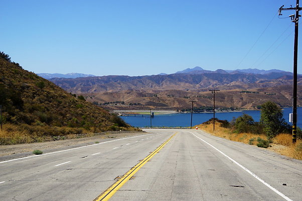 Lake.Hughes.Rd.318