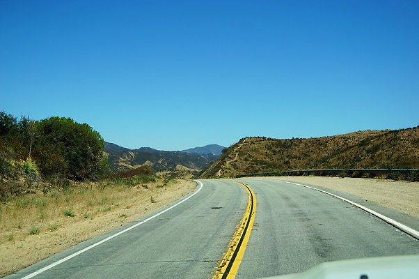 Lake.Hughes.Rd.100