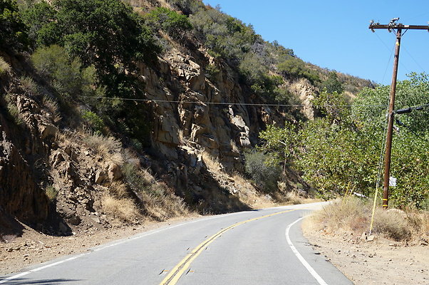 Lake.Hughes.Rd.164