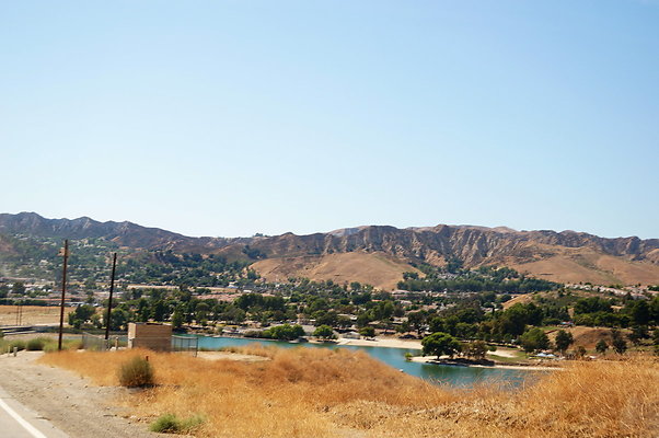 Lake.Hughes.Rd.335