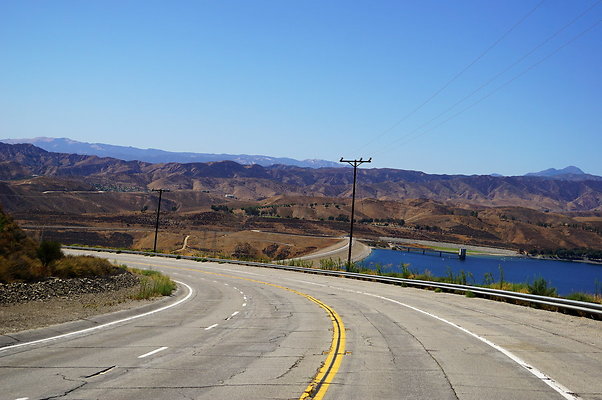 Lake.Hughes.Rd.323