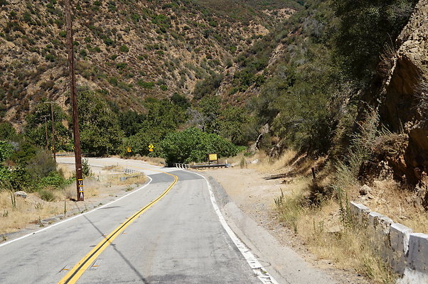 Lake.Hughes.Rd.160