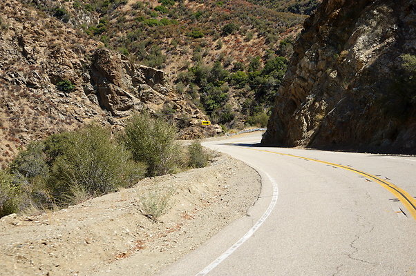 Lake.Hughes.Rd.200