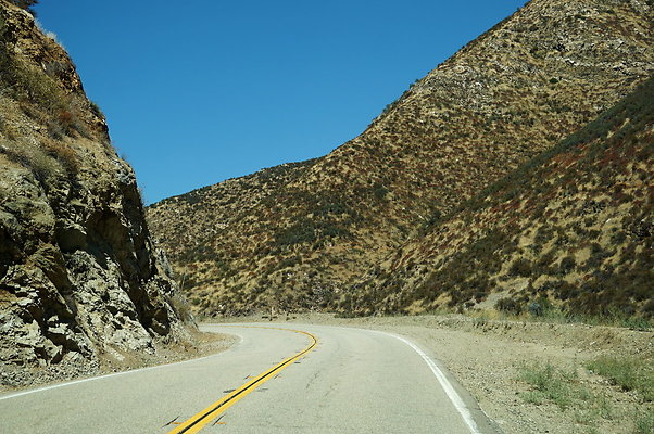 Lake.Hughes.Rd.175