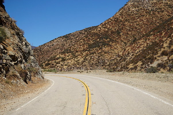 Lake.Hughes.Rd.176