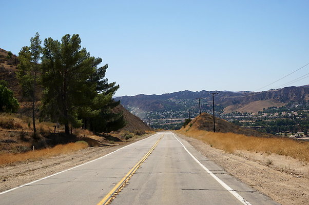 Lake.Hughes.Rd.330