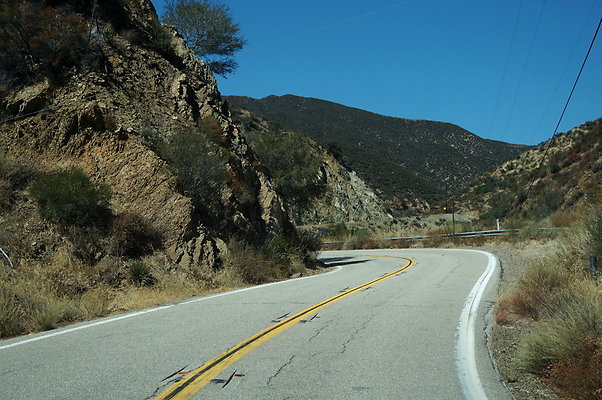 Lake.Hughes.Rd.168
