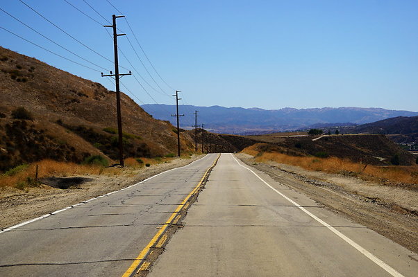 Lake.Hughes.Rd.331