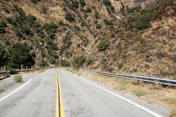 Lake.Hughes.Rd.158