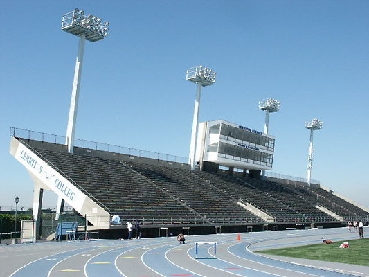 Cerritos.Track.Stadium.07