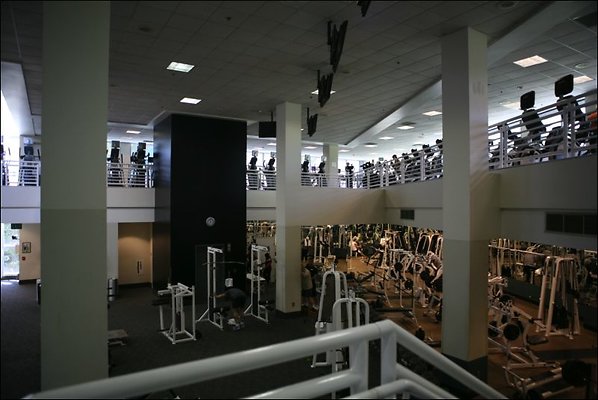 ParkTerrace 90045 20110427 1164