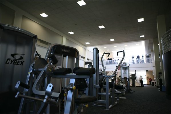 ParkTerrace 90045 20110427 1192