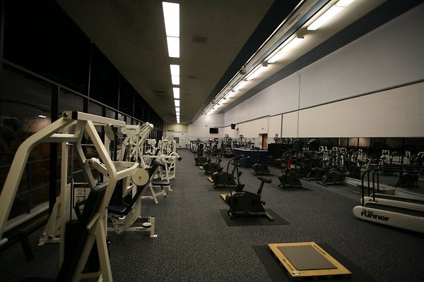College of the Canyons.Weight Room