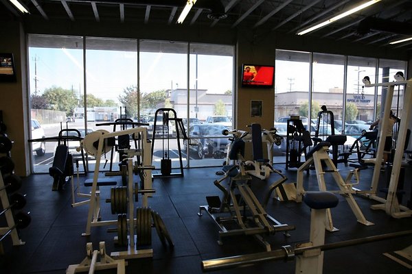 res burbankathleticclub012