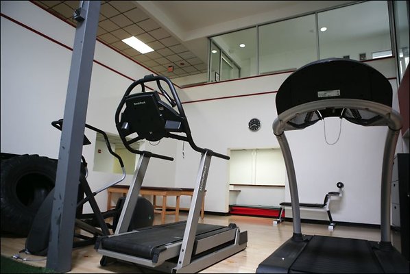 HartStreet 91335 20110426 0247