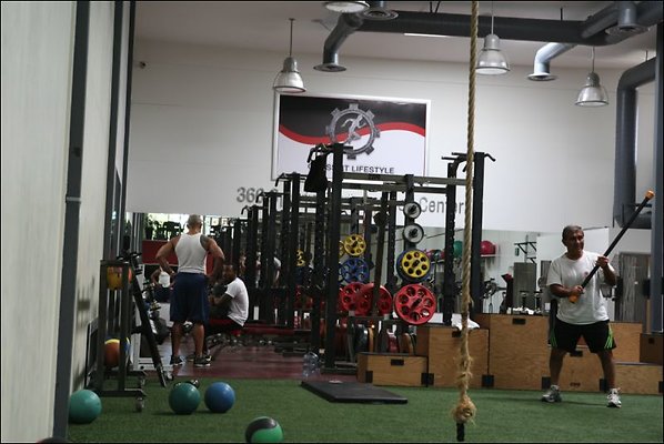 HartStreet 91335 20110426 0257