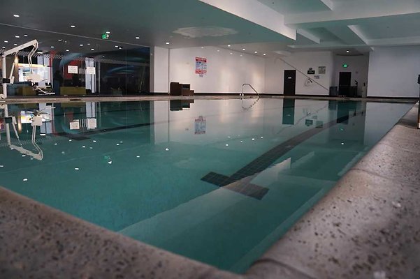 Sylmar Pool 08