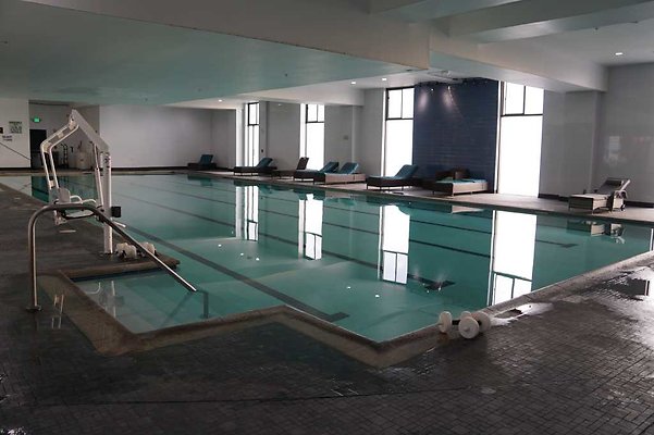 Sylmar Pool 03