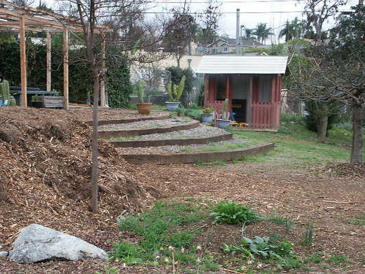 El.Sereno.Comm.Gardens.16