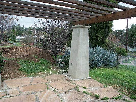 El.Sereno.Comm.Gardens.06