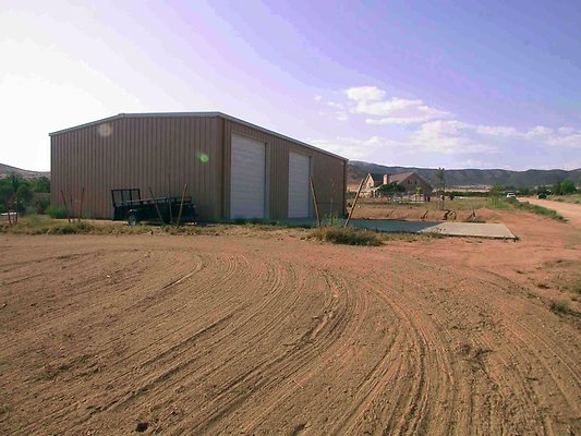 4933 garage3