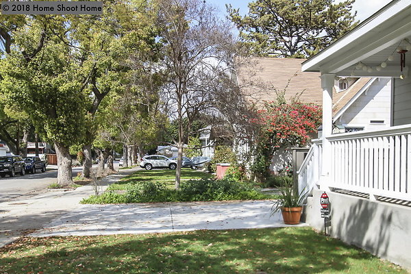 43front-lawn-side-view-reverse