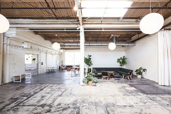 12042 loft16