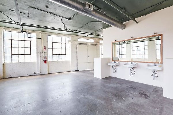 12042 loft46