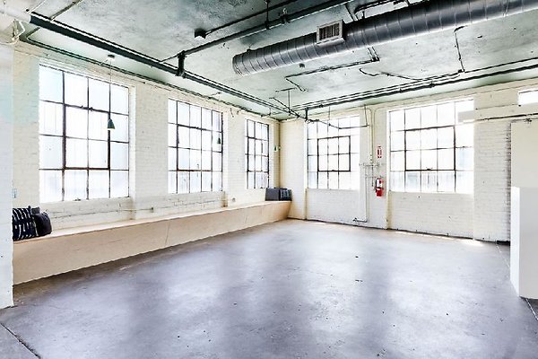 12042 loft49