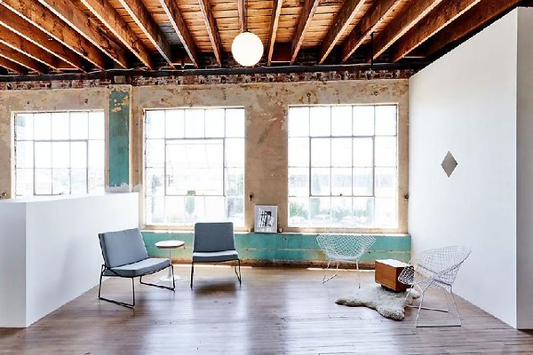 12042 loft37