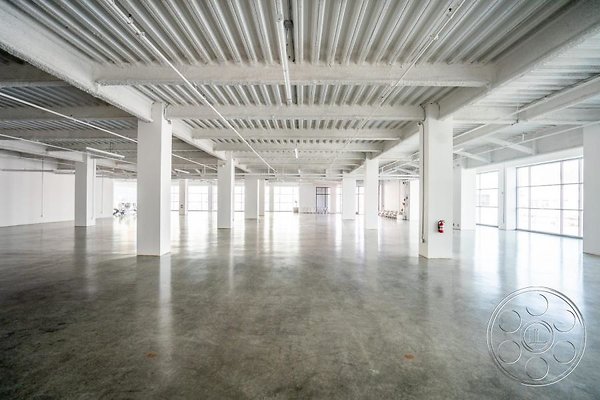 wall-street image 13 wall-street image 13