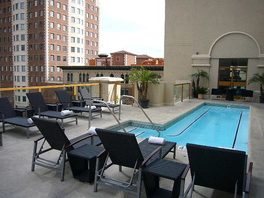 Checkers.Rooftop.Pool.07