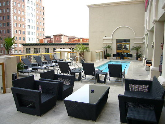 Checkers.Rooftop.Pool.12