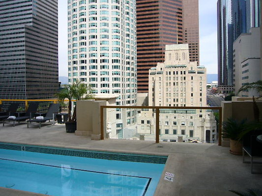 Checkers.Rooftop.Pool.15